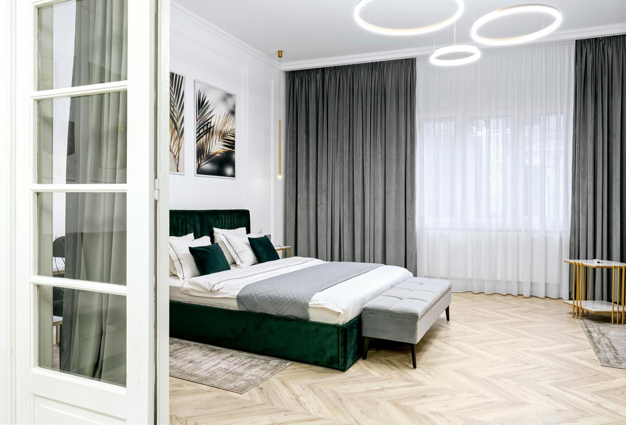 Apartment High Ceilings Garden - Parking *